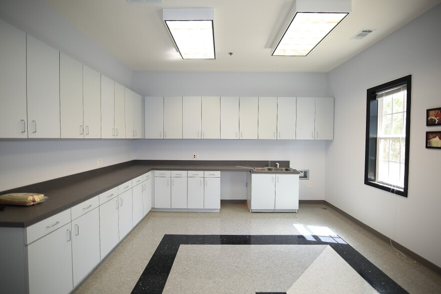 More Photos Of 22 Madras Pky, Newnan Assisted Living For Sale