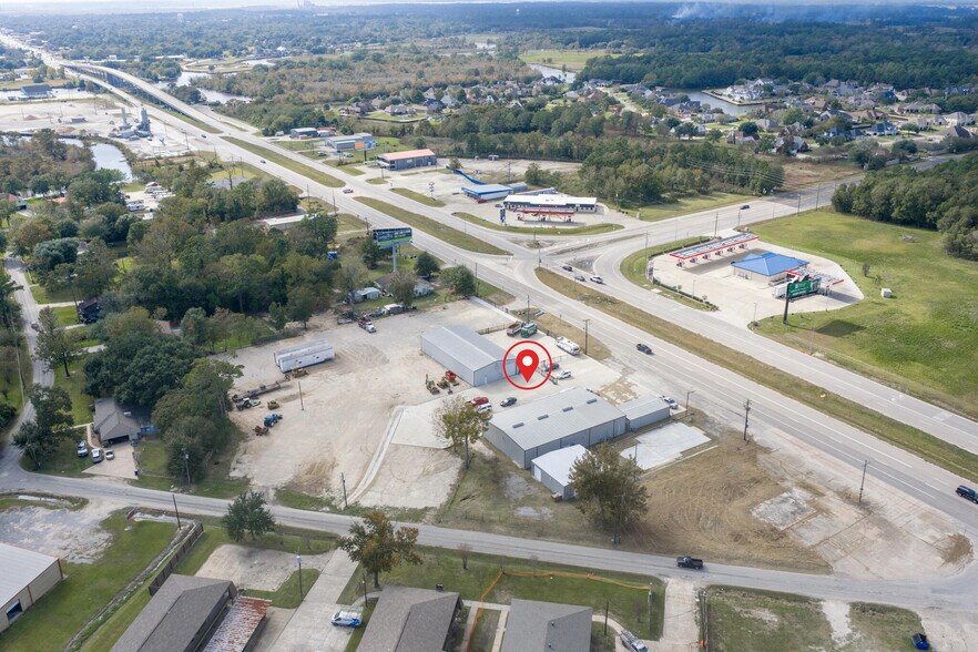 More Photos Of 3144 Texas Ave, Bridge City Warehouse For Lease