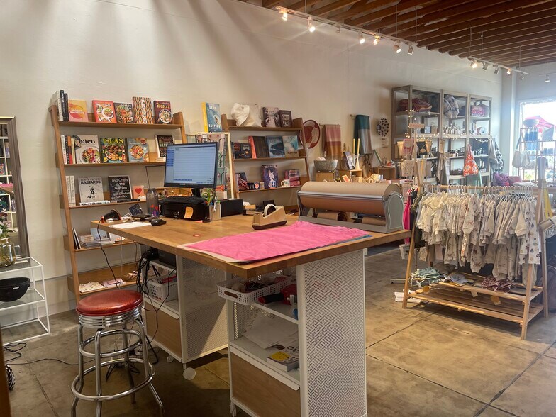 More Photos Of 3191 Glendale Blvd, Los Angeles Storefront For Lease