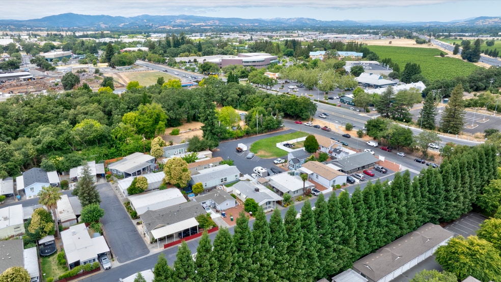 More Photos Of 5250 Whispering Creek Dr, Santa Rosa Manufactured Housing Mobile Home Park For Sale