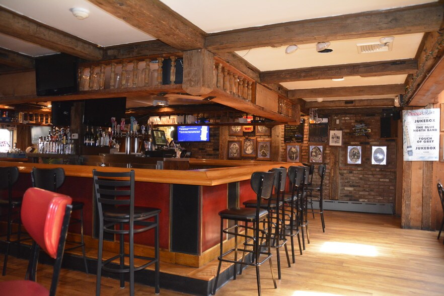 More Photos Of 991-1009 Goffle Rd, Hawthorne Restaurant For Sale