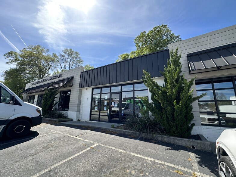Primary Photo Of 19-27 Mohawk Dr, Greenville General Retail For Lease