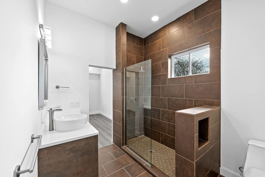 More Photos Of 316 Toledo, San Antonio Multifamily For Sale