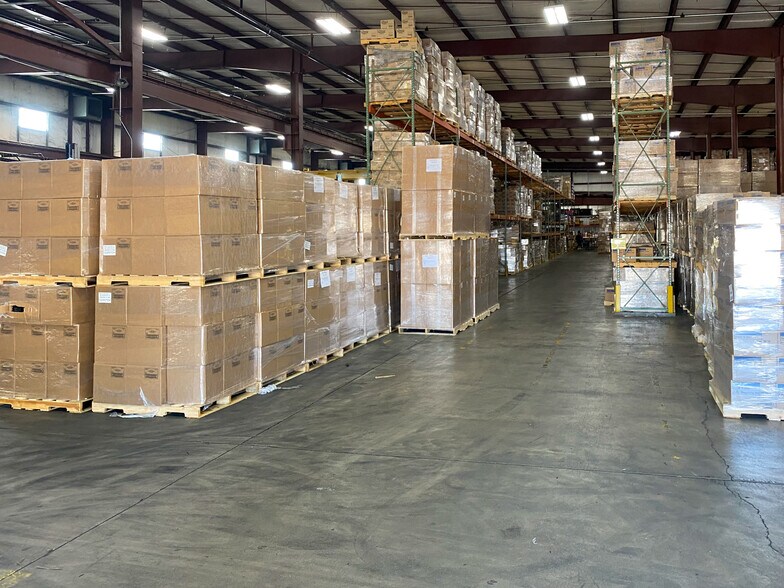 More Photos Of 101 Juneau & 301 2nd St, Elroy Industrial For Sale