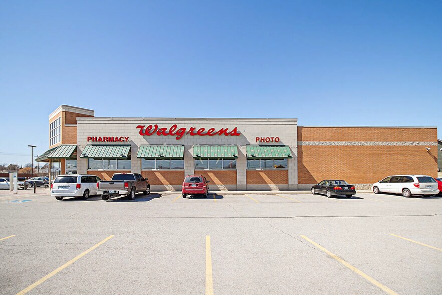 More Photos Of 5901 NW 122nd St, Oklahoma City Drugstore For Sale