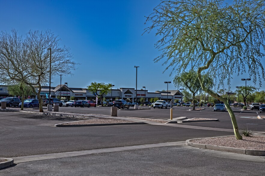 More Photos Of 6044 S 16th St, Phoenix Storefront For Sale