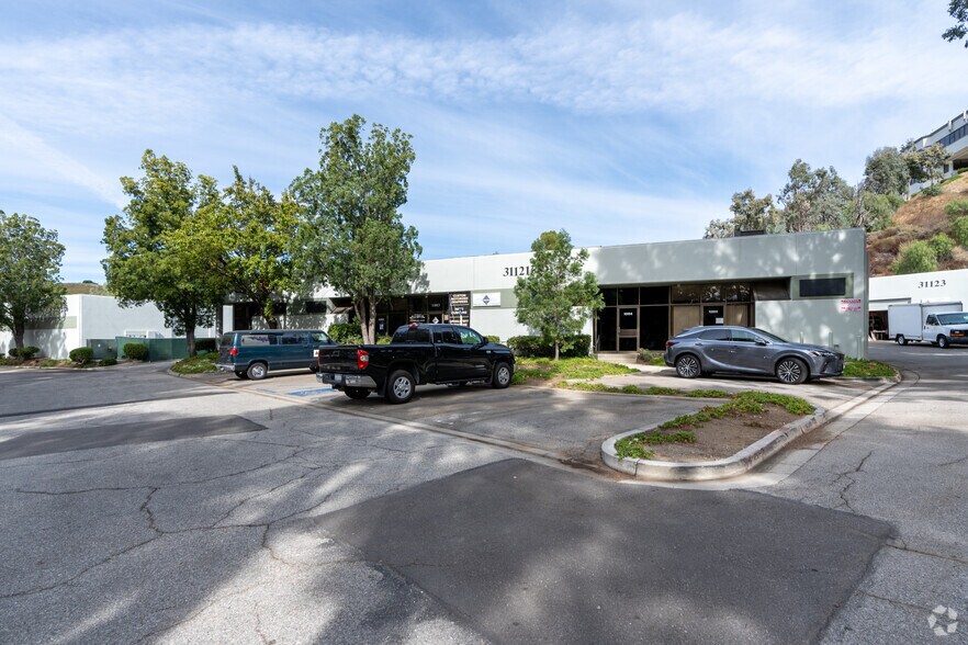 More Photos Of 31121-31131 Via Colinas, Westlake Village Unknown For Sale