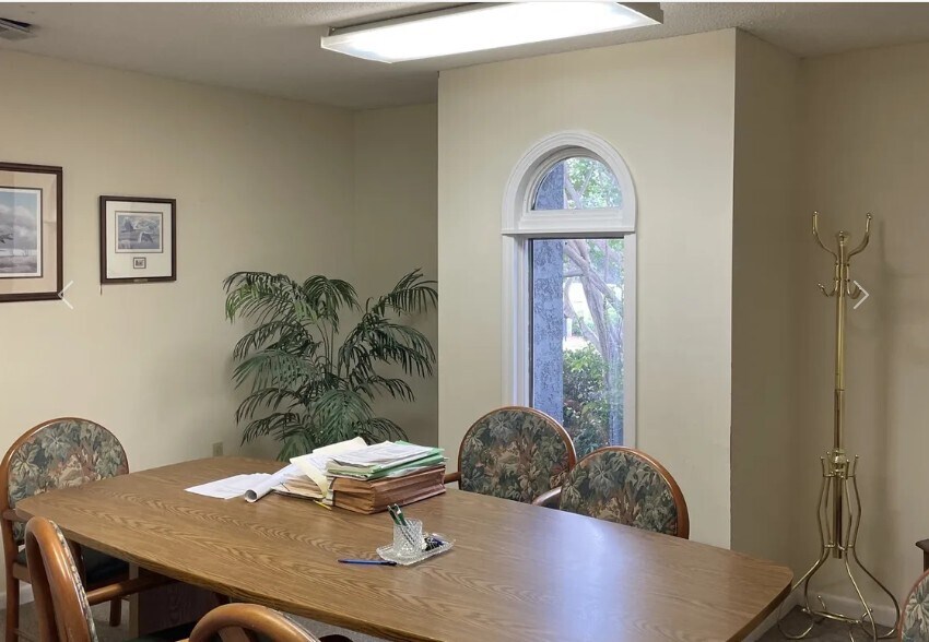 More Photos Of 2050 Spaulding Dr, Charleston Medical For Sale