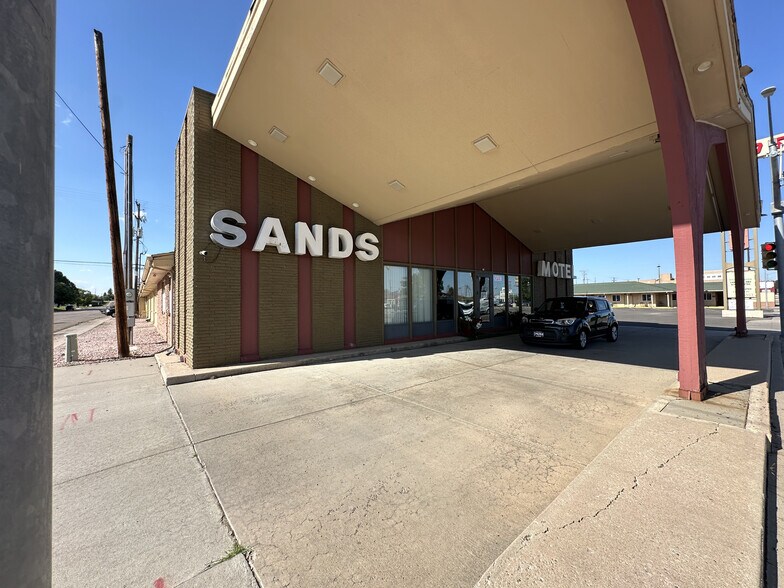 More Photos Of 1022 W Lincolnway, Cheyenne Hotel For Sale