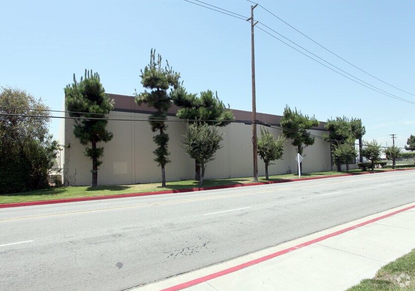 More Photos Of 15110-15120 Don Julian Rd, City of Industry Warehouse For Lease