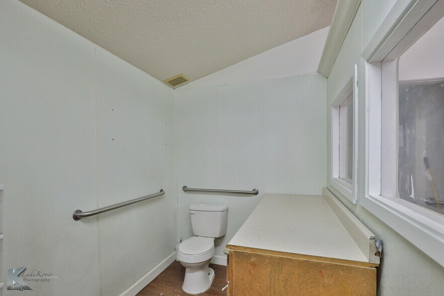 More Photos Of 6000 Buffalo Gap Rd, Abilene Daycare Center For Sale
