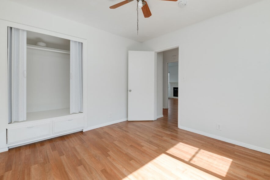 More Photos Of 615-617 Truly Terrace, Vista Apartments For Sale