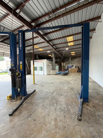 More Photos Of 1800 9th St, Kenner Warehouse For Lease