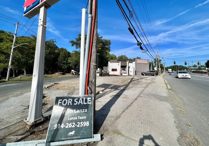 More Photos Of 189 Tarrytown Rd, White Plains Service Station For Sale