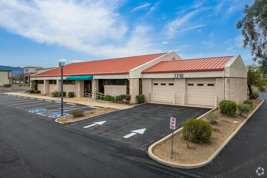 Primary Photo Of 7740 E Speedway Blvd, Tucson Freestanding For Lease