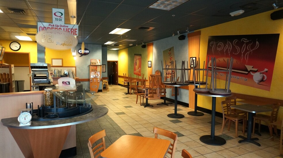 More Photos Of 801 W Davis St, Cle Elum Restaurant For Lease