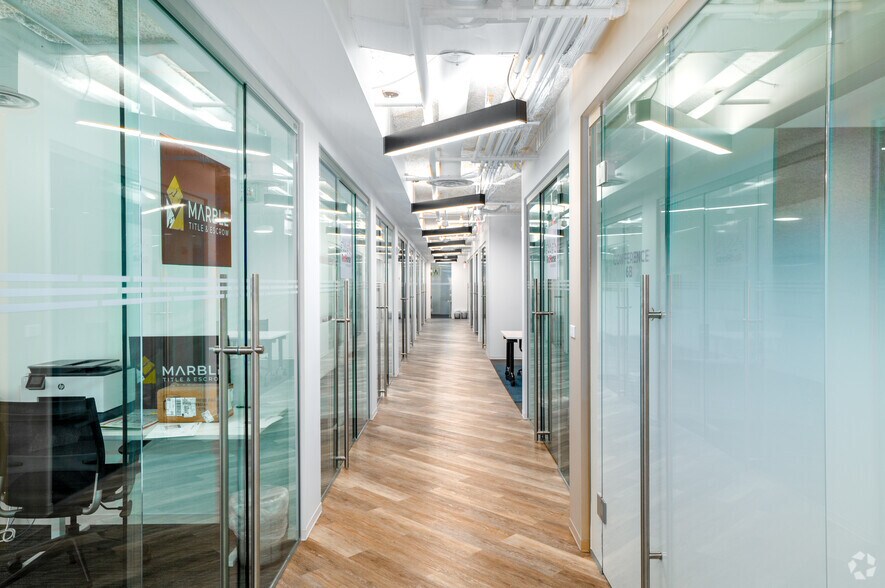 More Photos Of 1015 15th St NW, Washington Coworking Space