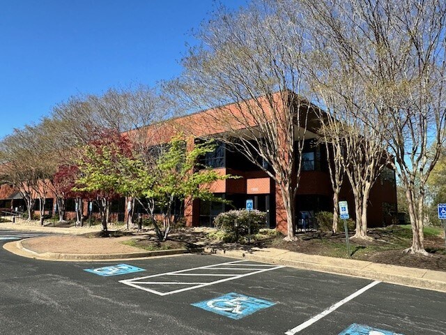 More Photos Of 9881 Mayland Dr, Richmond Office For Lease