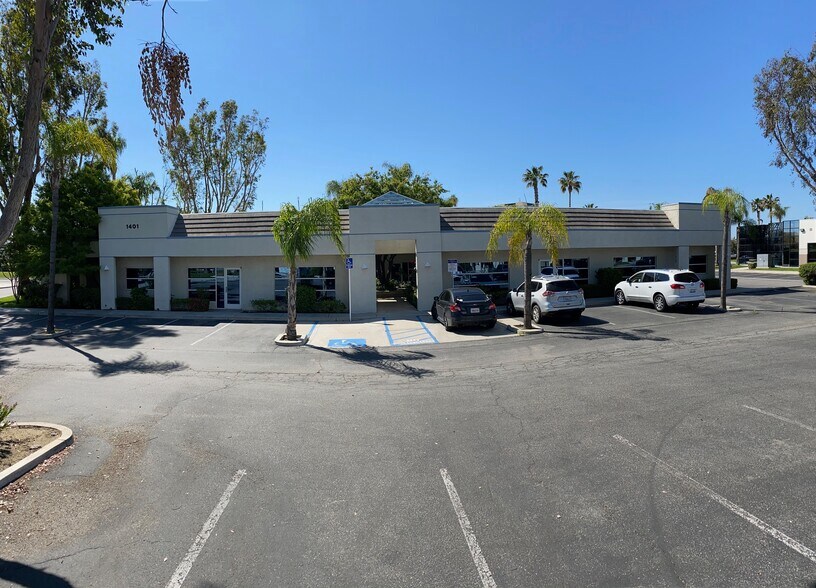 1401 Commercial Way, Bakersfield, CA 93309 Office For Lease