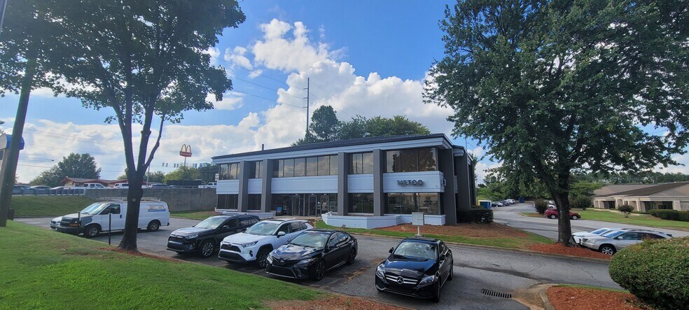 More Photos Of 6139-6141 Oakbrook Pky, Norcross Office For Lease