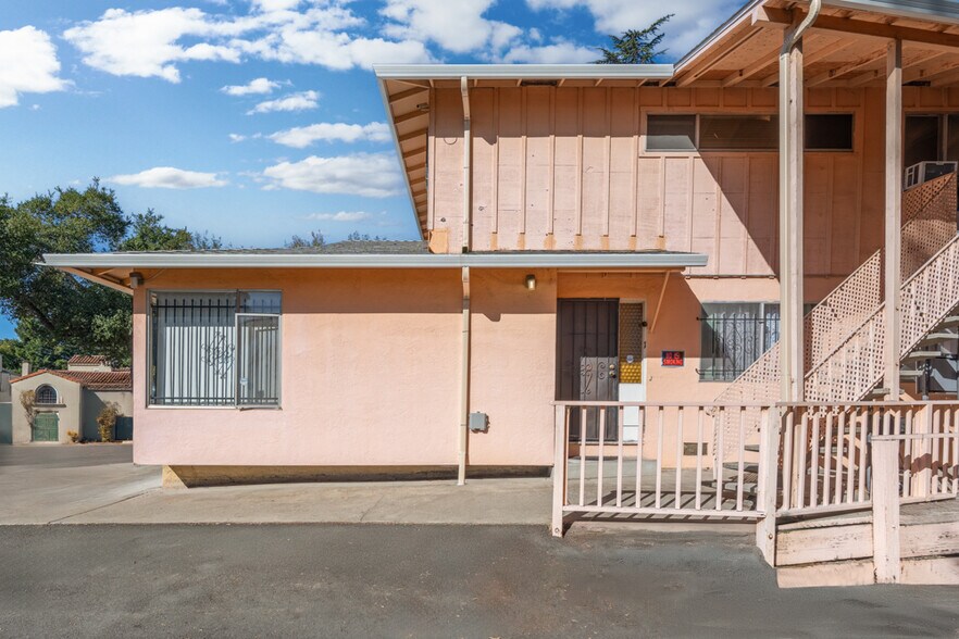 More Photos Of 3186 McKillop Rd, Oakland Apartments For Sale