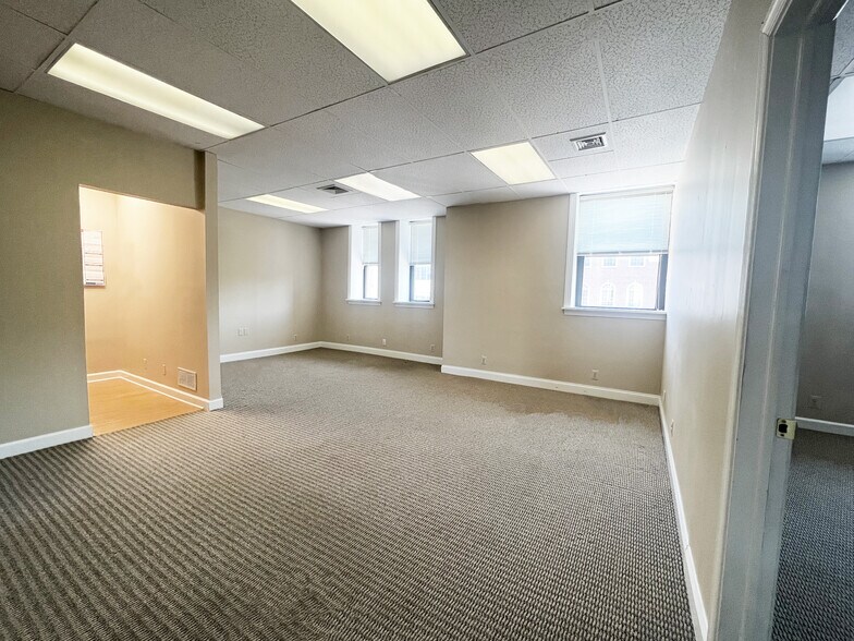 More Photos Of 101 E Lancaster Ave, Wayne Office Residential For Lease