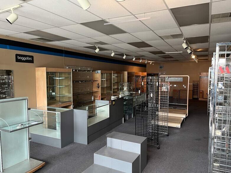 More Photos Of 3510-3550 Fruitvale Ave, Oakland Unknown For Lease