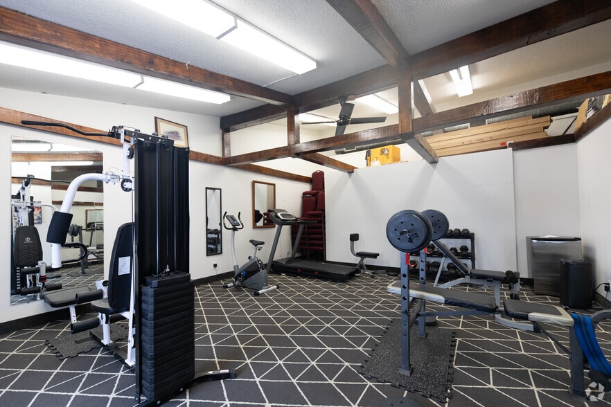 More Photos Of 112 King st, Palmerston Hotel For Sale