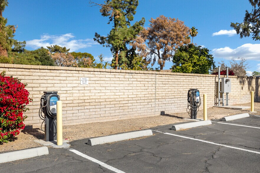 More Photos Of 15405 N 99th Ave, Sun City Medical For Lease