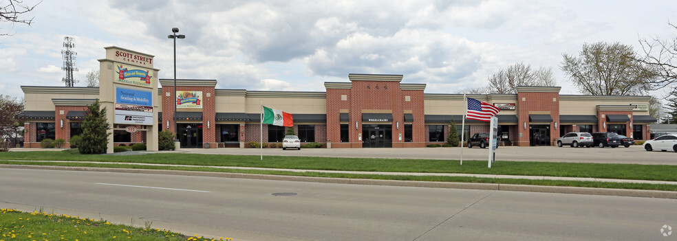 Primary Photo Of 525 N Peters Ave, Fond Du Lac Storefront Retail Office For Lease