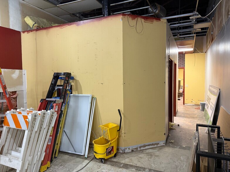 More Photos Of 4620-4692 Cottage Grove Rd, Madison Unknown For Lease