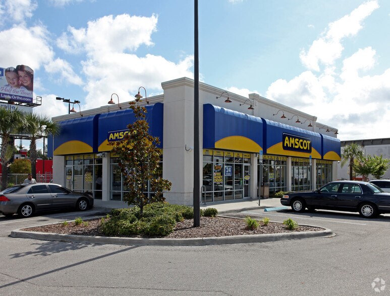 More Photos Of 11803 E Colonial Dr, Orlando Freestanding For Sale