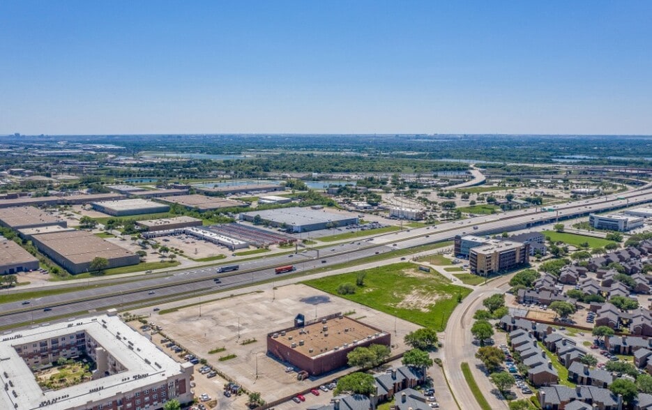 More Photos Of 1130 W Trinity Mills Rd, Carrollton General Retail For Sale