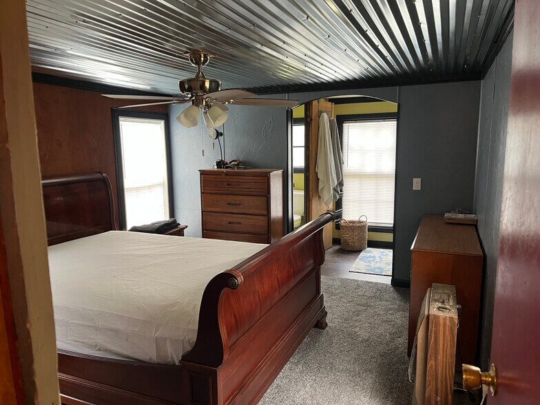 More Photos Of 27546 Reservation Rd, Daisy Land For Sale