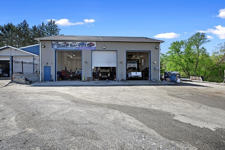More Photos Of 2451 Baltimore Blvd, Finksburg Auto Repair For Sale
