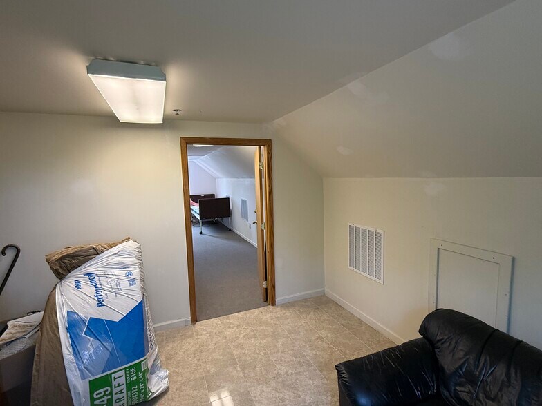 More Photos Of 144 Ivy Ln, King Of Prussia Medical For Sale