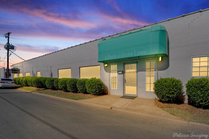 Primary Photo Of 250 Montgomery St, Shreveport Warehouse For Sale