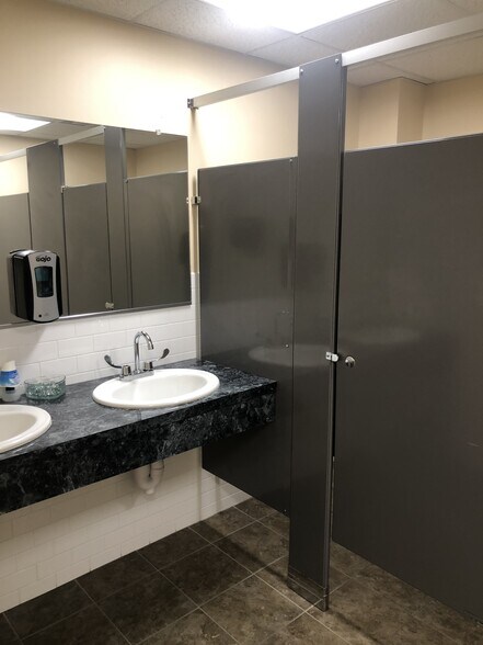 More Photos Of 1082 Davol St, Fall River Apartments For Lease