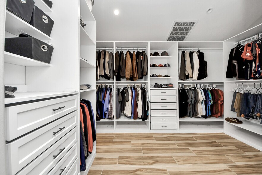 More Photos Of 17188 Highway 321, Dayton Specialty For Sale