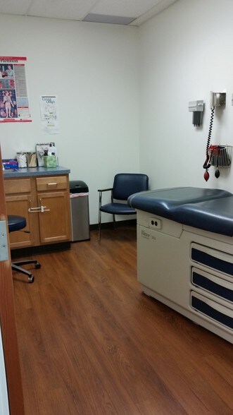 More Photos Of 3909 Darrow Rd, Stow Medical For Lease