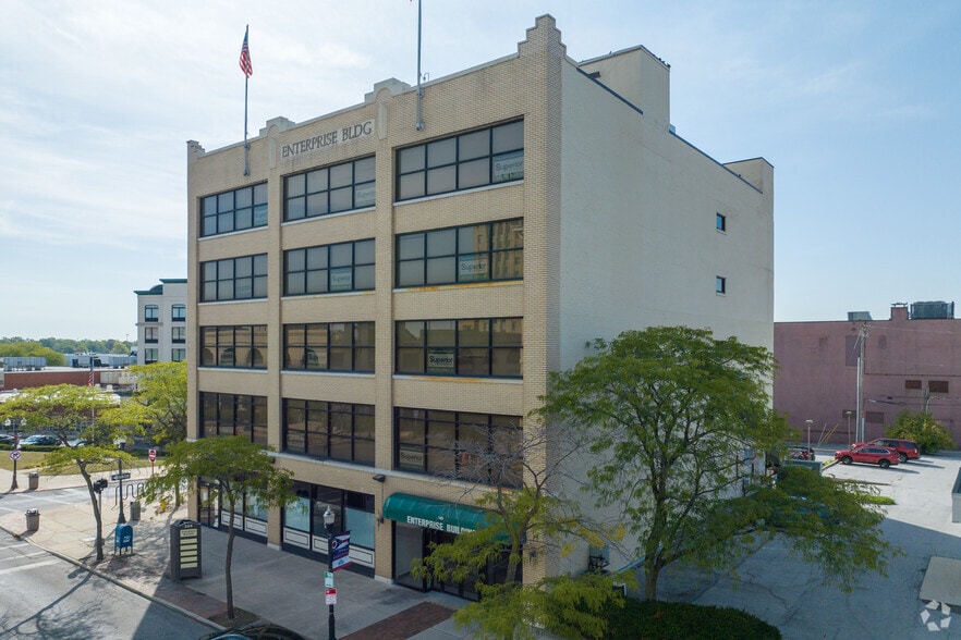 More Photos Of 205 W Market St, Lima Office For Lease