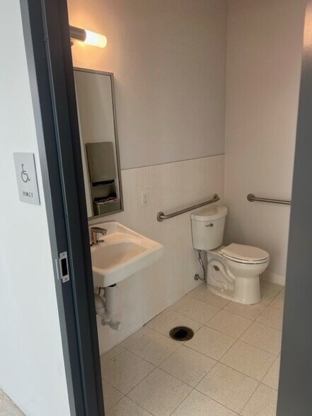 More Photos Of 135 Lexington Ave, White Plains Apartments For Lease