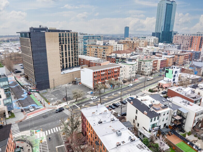 More Photos Of 299-307 Grand St, Jersey City Apartments For Lease