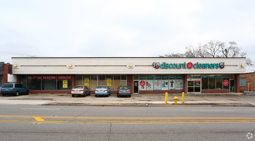 Primary Photo Of 7425-7433 N Harlem Ave, Chicago Unknown For Lease