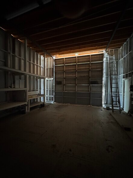 More Photos Of 89 Sr 471, Sumterville Service Station For Lease