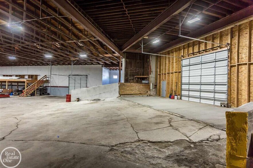More Photos Of 3519 Military St, Port Huron Industrial For Sale