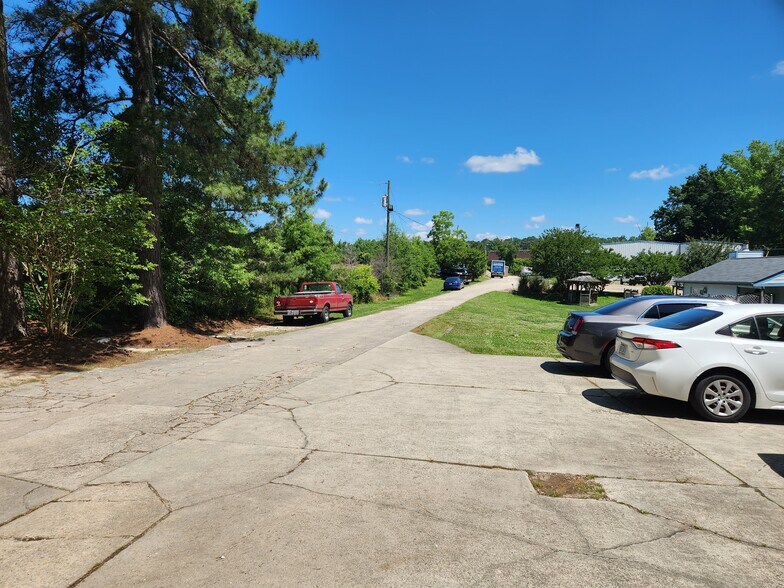 More Photos Of 721 E Gannon Ave, Zebulon Warehouse For Sale