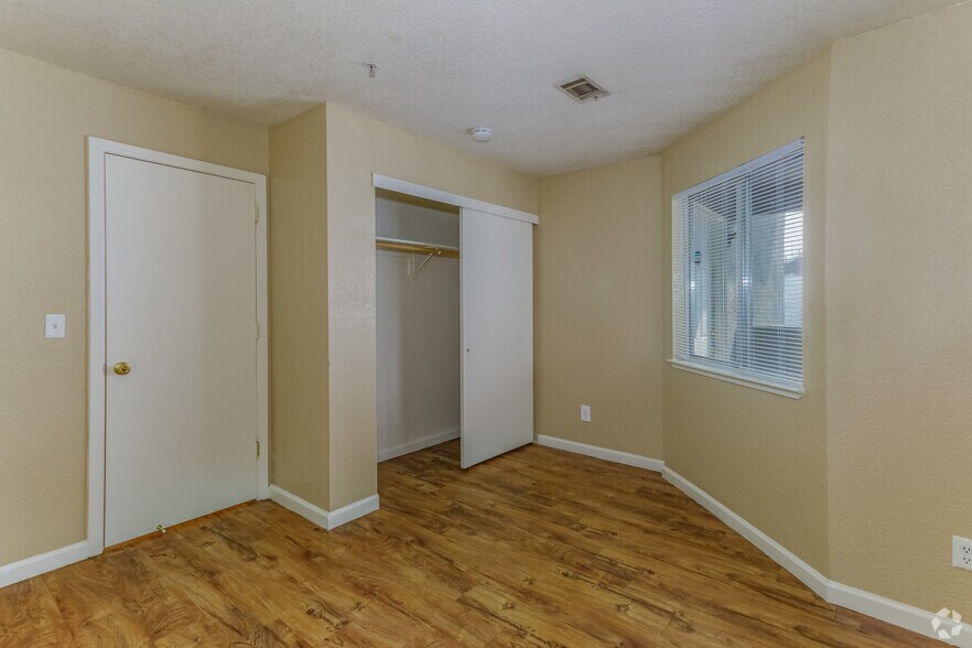 More Photos Of 6500 47th St, Sacramento Apartments For Sale