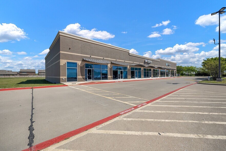 More Photos Of 5501 Gordon Smith Dr, Rowlett Medical For Lease