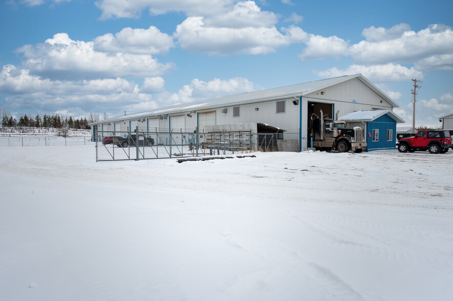 More Photos Of 3419 33 St, Whitecourt Industrial For Sale